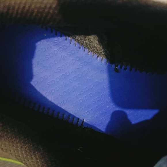 Adidas - Picture 14 of 16